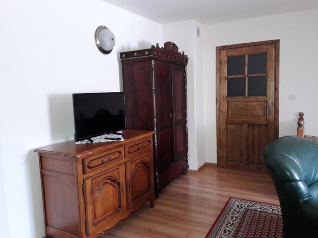 Gosciniec Dworski W Ropie - Pokoje Goscinne Ropa Εξωτερικό φωτογραφία